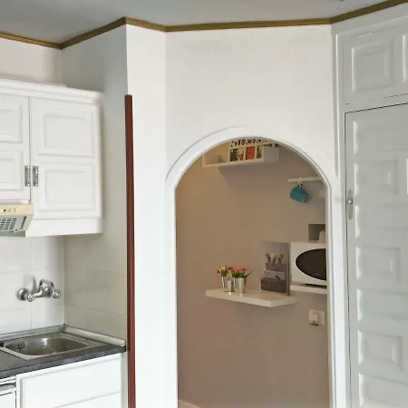 Luminous In Quiet Area *