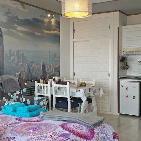 Appartement Luminous In Quiet Area